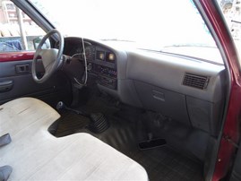 1991 TOYOTA PICK UP BASE RED 2.4 MT 2WD Z21472